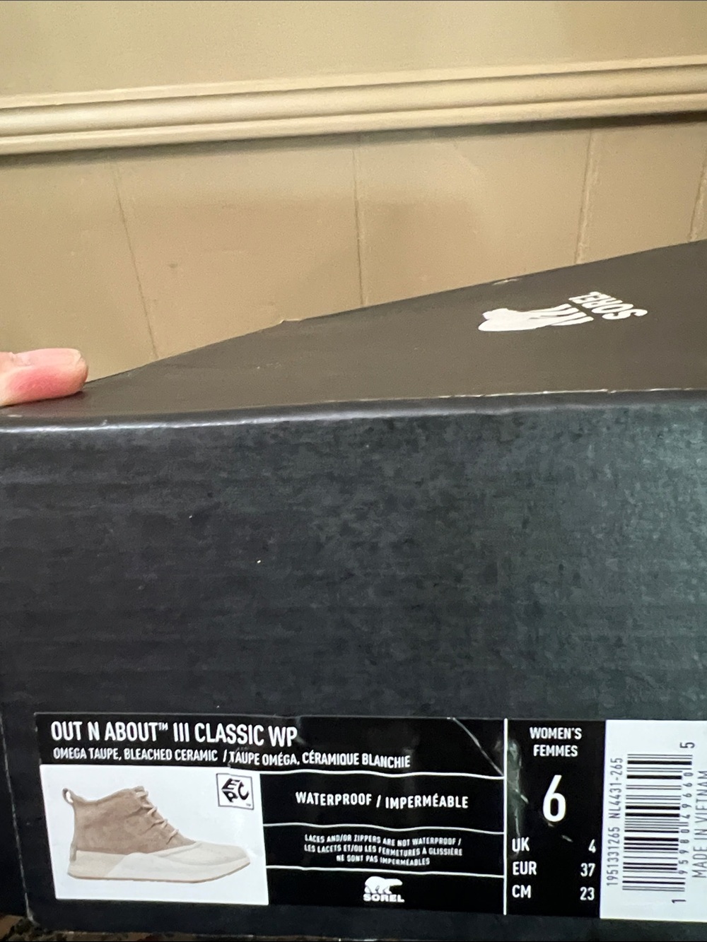 Sorel Out N About III Classic WP Size 6 New in Box - Picture 7 of 7